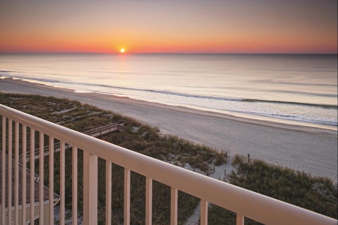 วินด์แฮม เวสต์วินด์ Hotel Atlantic Beach ภายนอก รูปภาพ